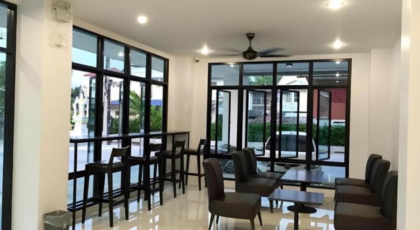The Bed Hotel Phitsanulok Luaran gambar